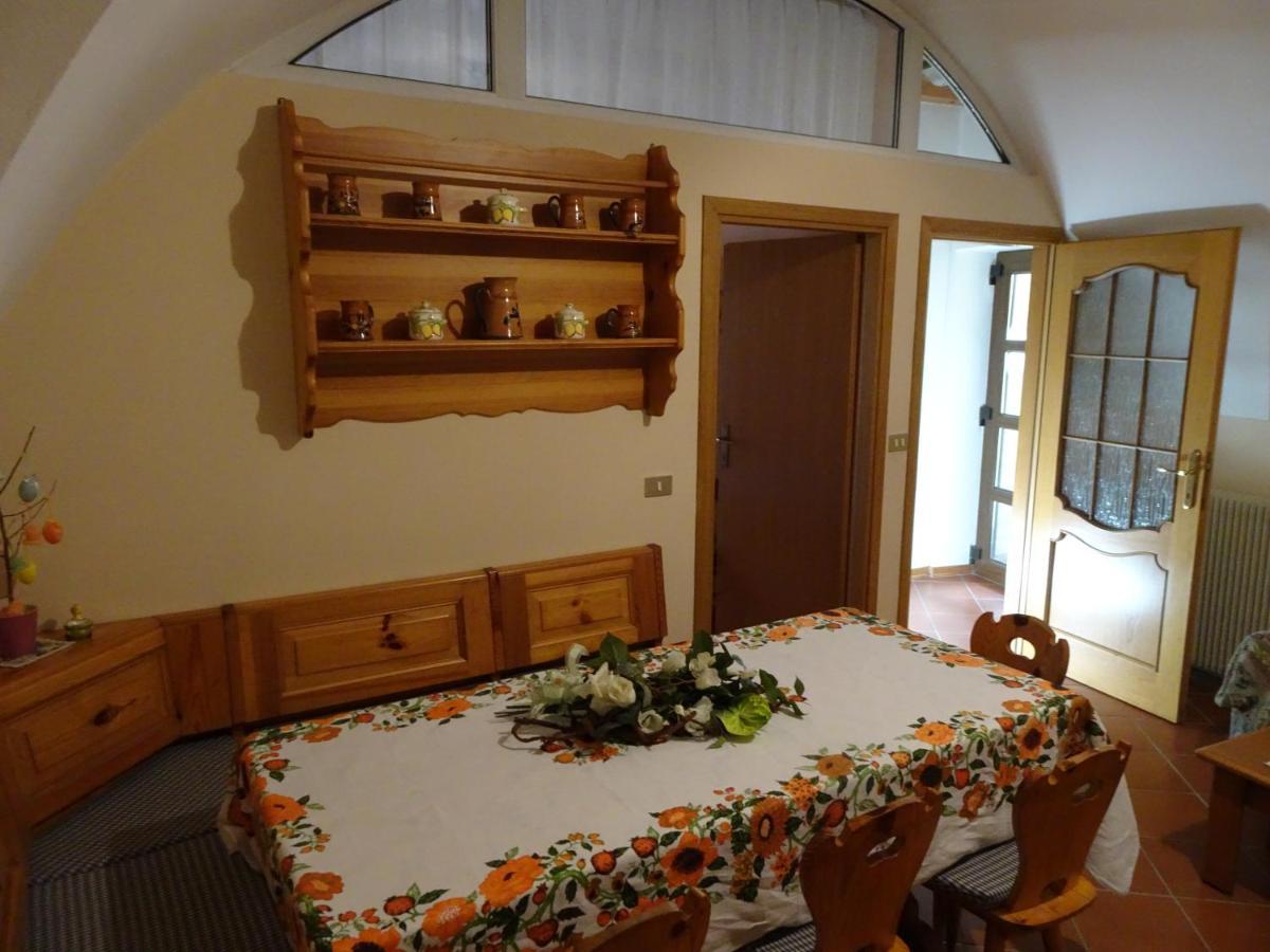 B&B San Valentino Giovo Exteriör bild