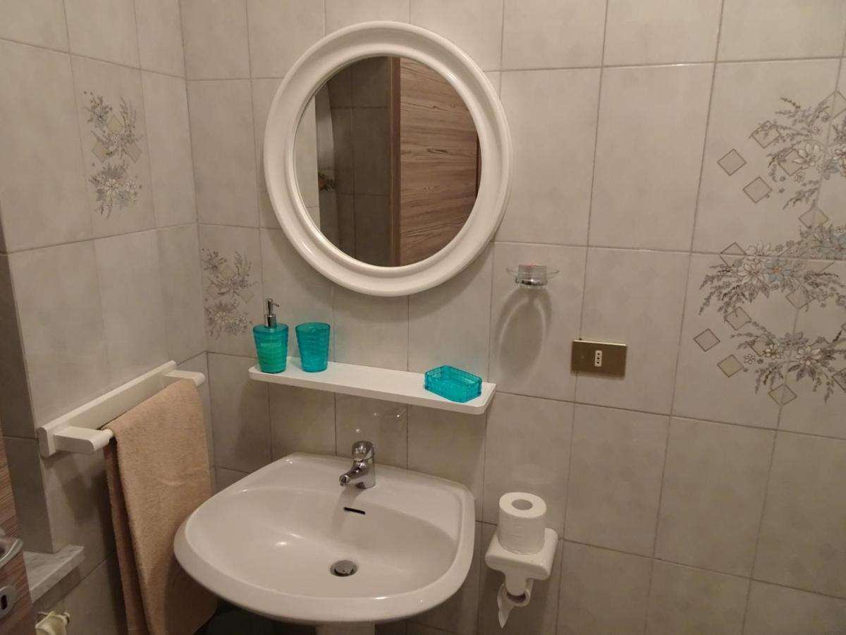 B&B San Valentino Giovo Exteriör bild